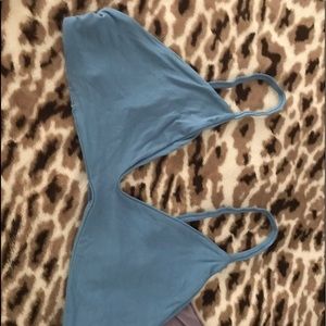 HARA the lable 

2 bras size large